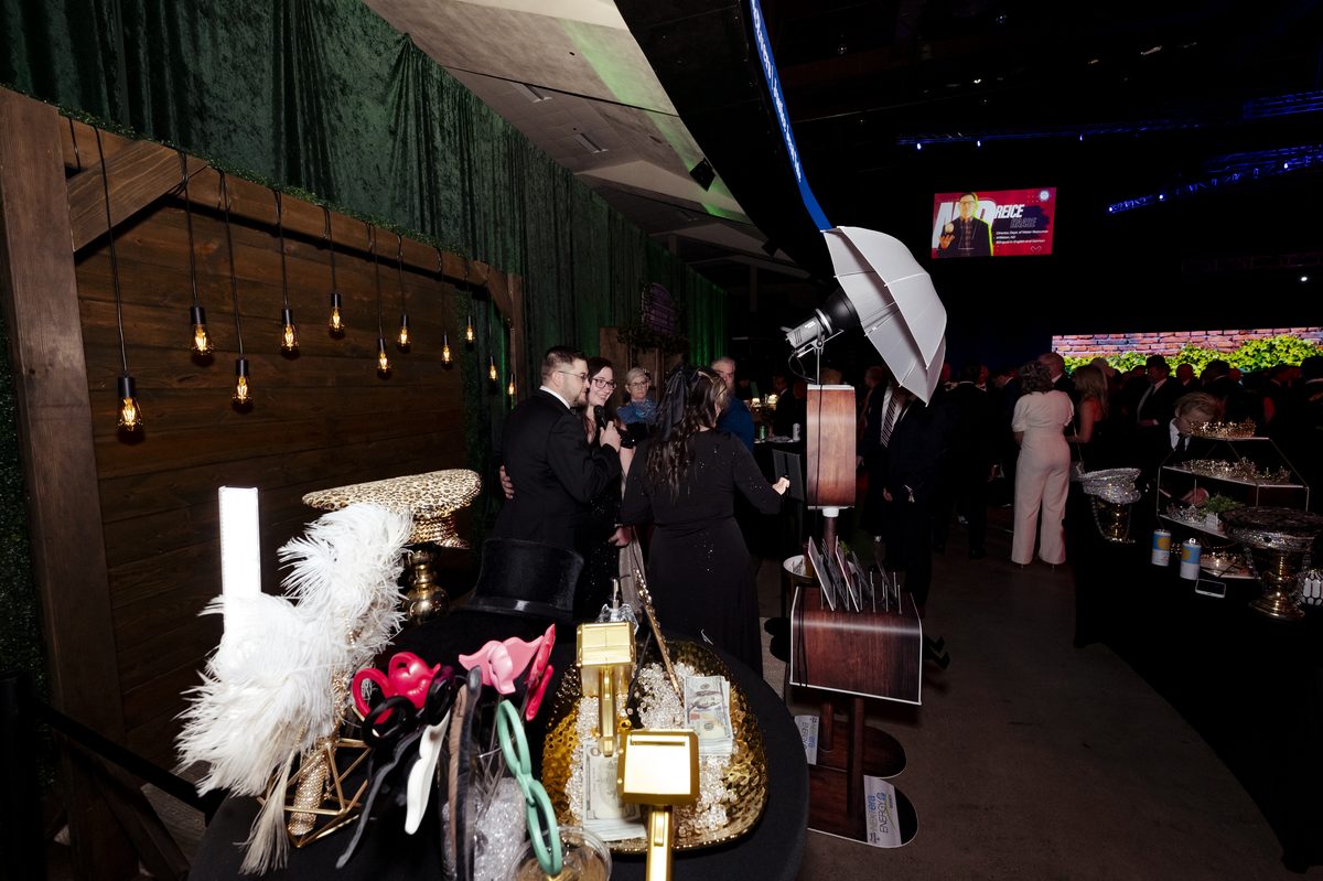 Elegant couple at KZ PhotoBooth gala