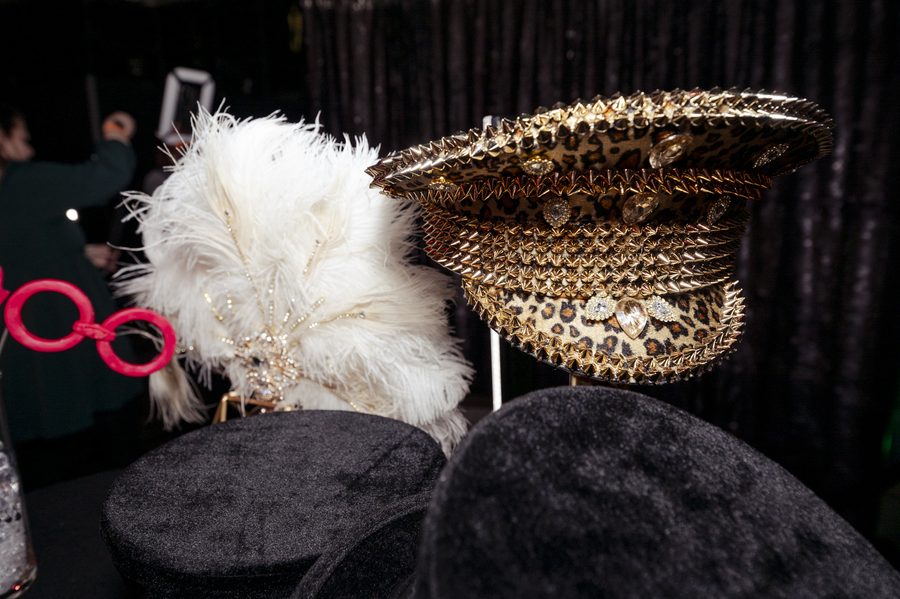 KZ PhotoBooth luxury gala props kit